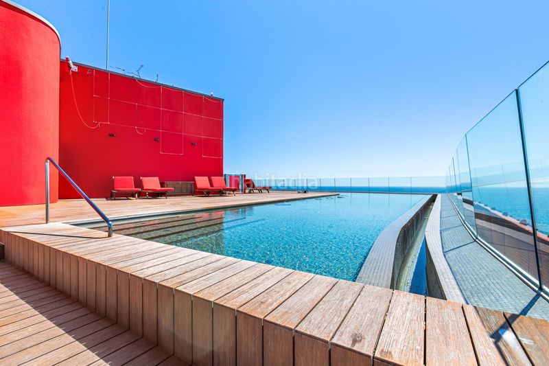 Foto e9503488-47c4-461b-99d6-f1c70675a862. Etagenwohnung mit heizung parking pool in St. Pere - Sta. Caterina - El Born Barcelona