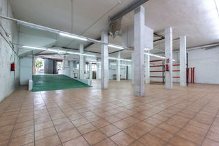 Business premise  Rovellat