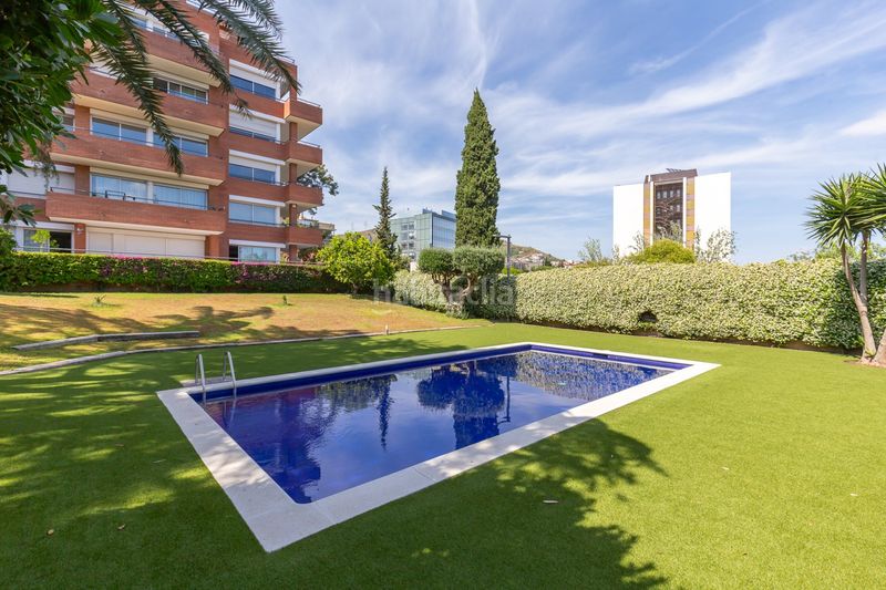 Foto bc2b7130-f58e-4b67-824e-3d2bf44e361d. Pis amb calefacció aparcament piscina a Centre Esplugues de Llobregat