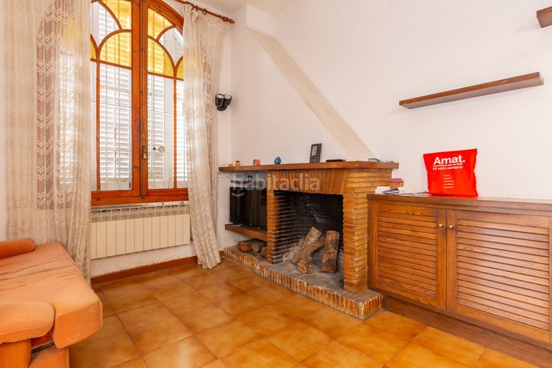 Foto 0f61b447-2c26-4ce0-8e36-2558137a4f12. Semi detached house with heating parking in Finestrelles Esplugues de Llobregat
