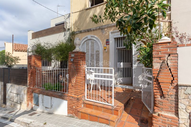 Foto 2238e60a-57e3-45ea-bb67-101e1fa3e3fd. Semi detached house with heating parking in Finestrelles Esplugues de Llobregat