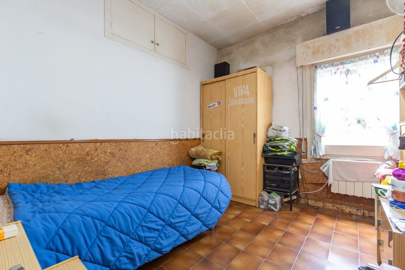 Foto 3e47189f-8631-44dd-9558-92c4ebdbf44a. Semi detached house with heating parking in Finestrelles Esplugues de Llobregat