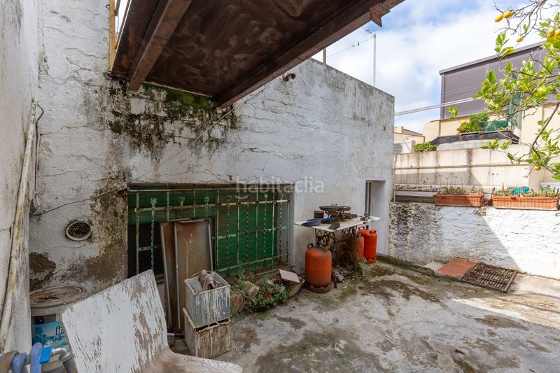 Foto 5045b1ac-b890-4952-ae40-4cef3bca27c3. Semi detached house with heating parking in Finestrelles Esplugues de Llobregat