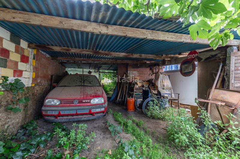 Foto e7aea040-d6f2-4ef2-b374-b45731054d72. Semi detached house with heating parking in Finestrelles Esplugues de Llobregat