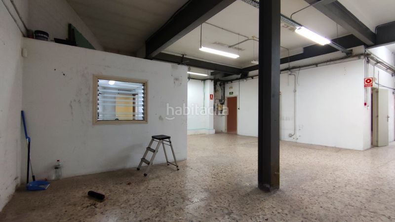 Foto f8eb97a8-8424-4dcb-b8e8-281551408c1c. Local comercial a Centre Rubí