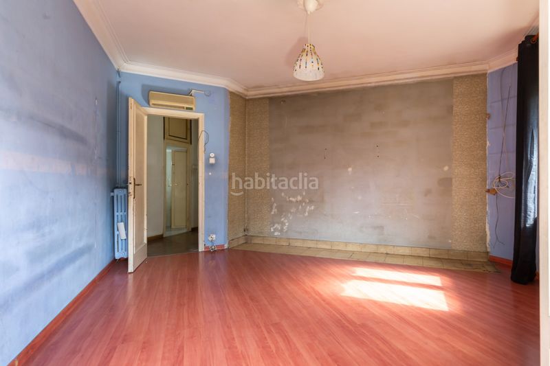 Foto bd595067-1660-40a9-b2eb-55de5a37155a. Pis amb calefacció aparcament a Fort Pienc Barcelona