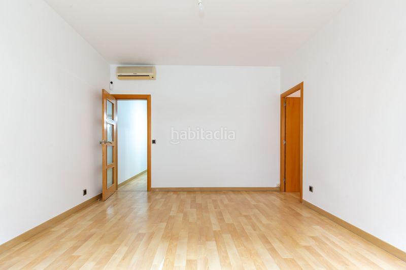 Foto bd4b51e7-20e1-44f5-a3bc-188682439046. Pis amb calefacció a La Plana Esplugues de Llobregat