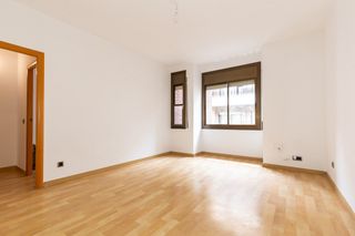 Flat  8 de març