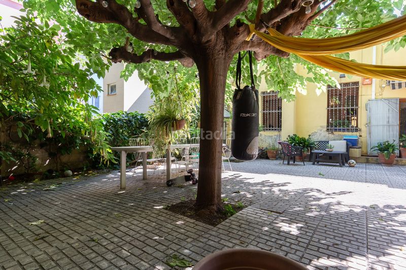 Foto 0a92c5aa-871f-4412-a625-a549d11c977b. Casa adossada a Guinardó Barcelona