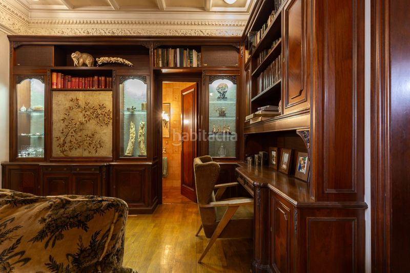 Foto 69777768-c8d1-480d-90eb-0d3b603d708d. Casa adossada a Guinardó Barcelona