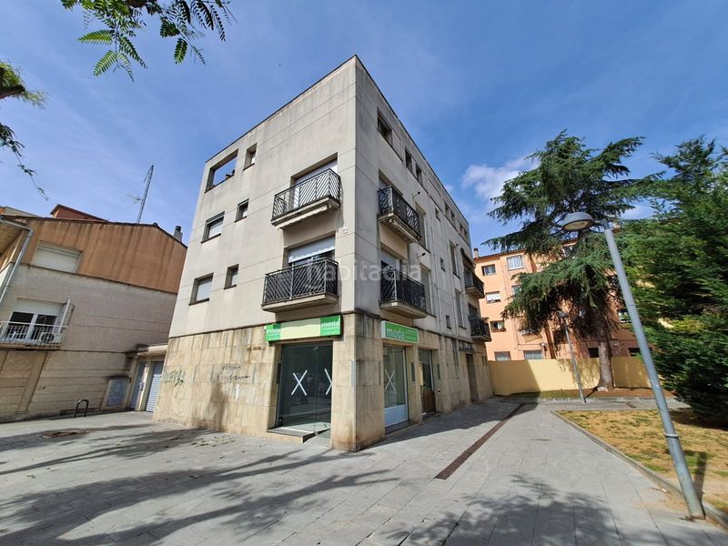 Foto d71c5402-7a96-43dc-a31f-7d934756b051. Alquiler local comercial en Progrés Rubí
