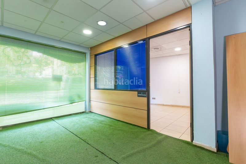 Foto 8d309c73-e0af-48dd-8668-040ba045064c. Local comercial a La Salut Barcelona