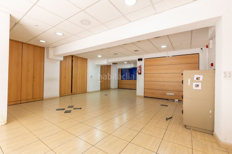 Foto c41ed4aa-cc3d-49c6-a9a6-c1e4febe0dfa. Local comercial a La Salut Barcelona