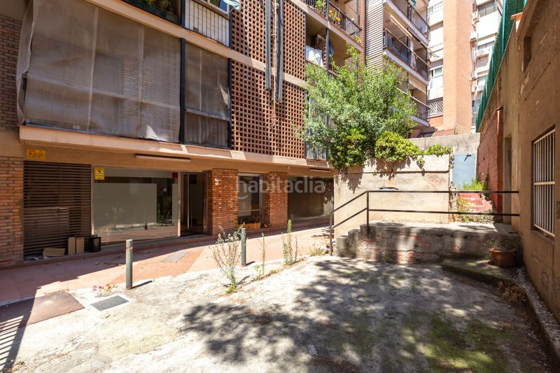Foto d49e9ce9-58d4-49a6-81f8-43d2ec69bb7f. Local comercial a La Salut Barcelona