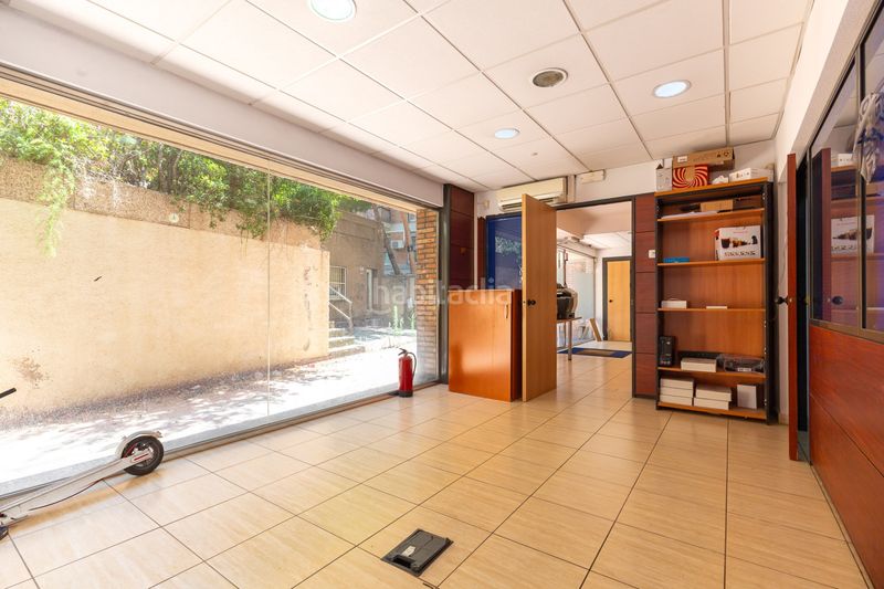 Foto e0adf296-0101-4709-8d32-29e4a9e3ee17. Local comercial a La Salut Barcelona