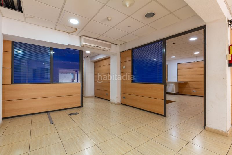 Foto f8f825e6-7b29-4534-9e7e-1b43a203357e. Local comercial a La Salut Barcelona