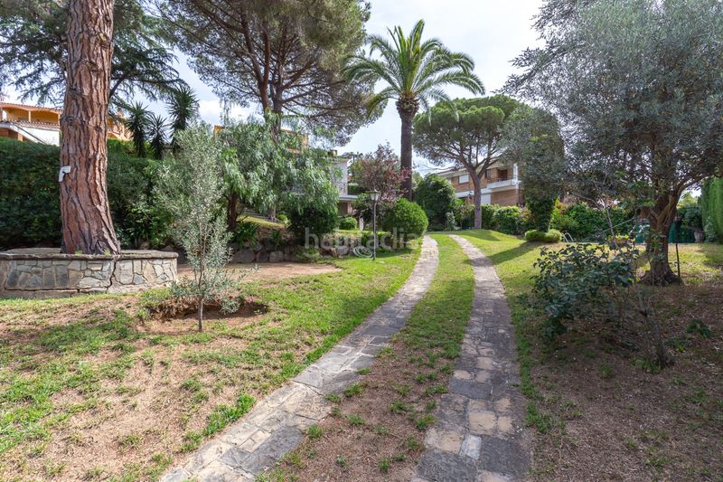 Foto b63e7cac-b1cb-4acc-9b75-8ca4a8956524. Casa amb calefacció aparcament piscina a Cabrils