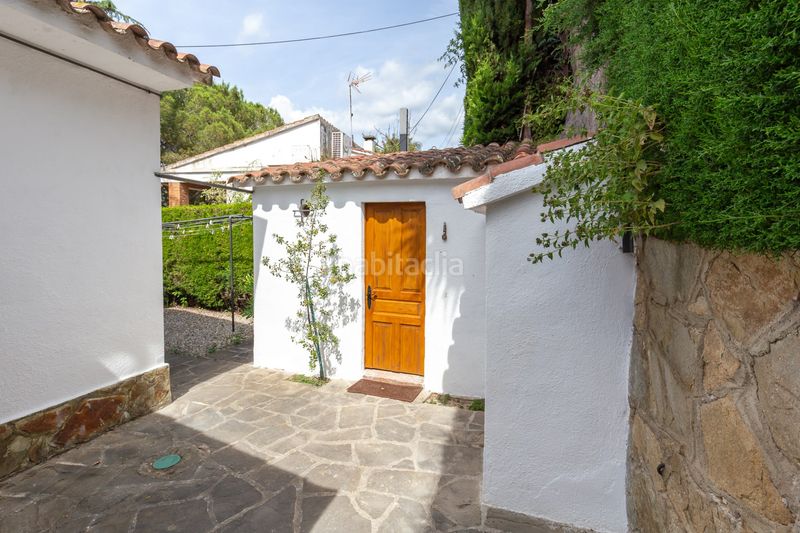 Foto d2e93607-d921-497c-b3e8-f7b61d2c2888. Casa amb calefacció aparcament piscina a Cabrils