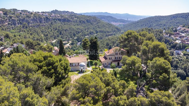 Foto 40a23d76-1f34-4757-afb7-565da0247fcf. Masia amb calefacció aparcament piscina a Corbera de Llobregat