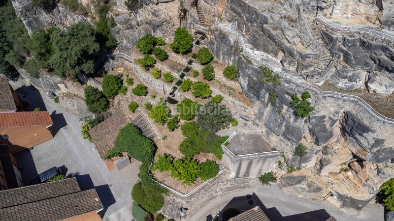 Foto cb580f0f-2acc-4823-9da5-12a343841a0c. Masia amb calefacció aparcament piscina a Corbera de Llobregat