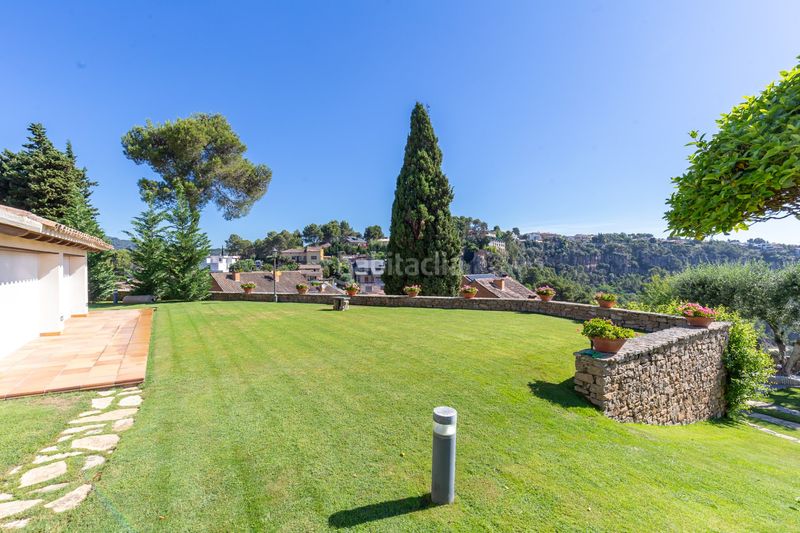 Foto f1d975b8-46d1-4567-bd72-f67ec3f7574f. Masia amb calefacció aparcament piscina a Corbera de Llobregat