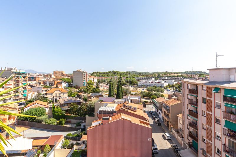 Foto ca6b9c97-7cd4-4efe-bb8f-843758514083. Penthouse with heating in Mercat Rubí