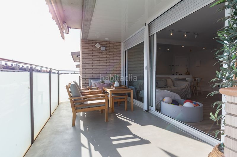 Foto a8b247dd-5169-4c73-976c-819fdc704a96. Duplex with heating parking pool in Eixample Sant Joan Despí