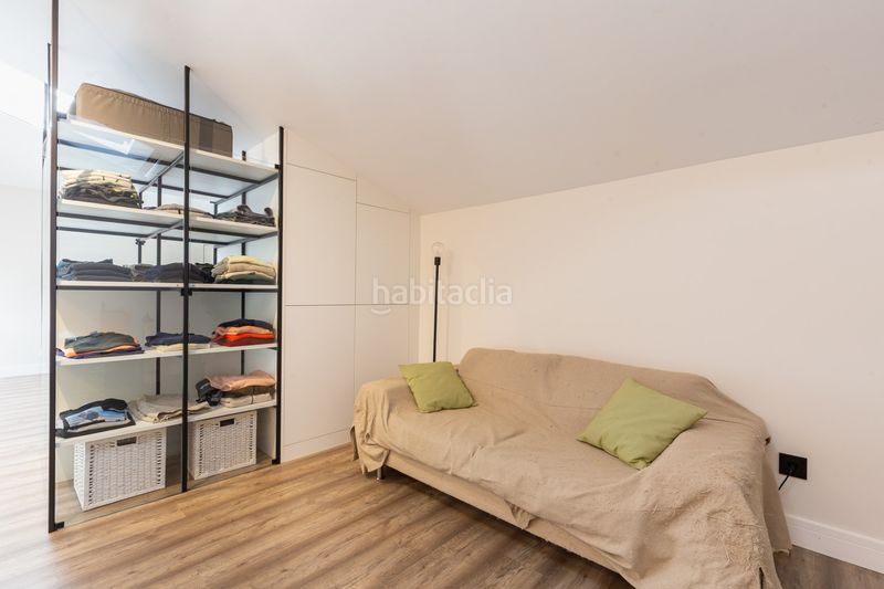 Foto f21fc7c7-82f9-4def-92a0-8f8f2b3a085f. Duplex with heating parking pool in Eixample Sant Joan Despí