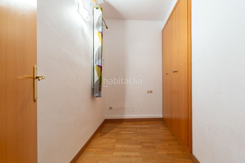 Foto 49295e23-11b5-4187-99bf-eb136263e200. Pis amb calefacció a Sants-Badal Barcelona
