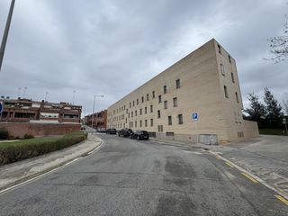 Rent Car parking  Pla del vent