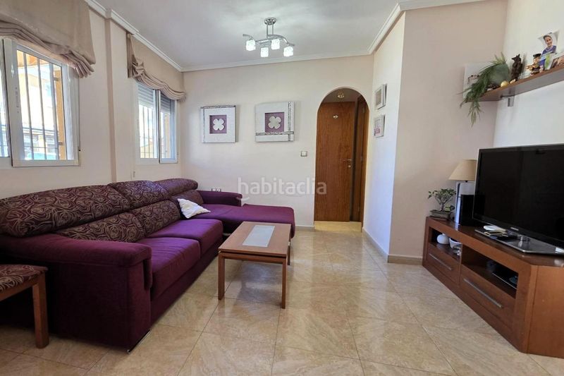 Foto 1e0ec875-600e-4c5c-8b00-94c9f56c5a0d. Casa adossada a calle c. gotzone mora 36 a Parque Acuático - Sector 25 Torrevieja