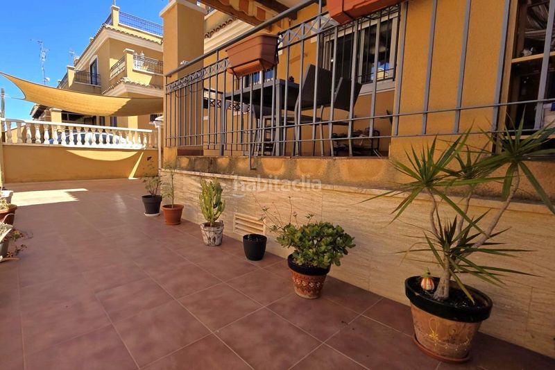 Foto 22eec27c-5194-44e3-a5bc-032f7dc8654c. Casa adossada a calle c. gotzone mora 36 a Parque Acuático - Sector 25 Torrevieja