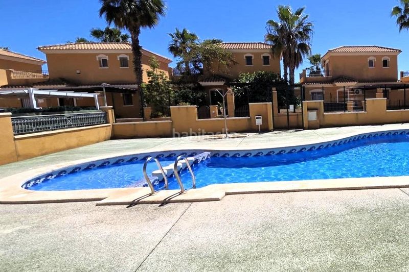 Foto 29007fad-6566-4d12-aea1-ebac79deff92. Casa adossada a calle c. gotzone mora 36 a Parque Acuático - Sector 25 Torrevieja