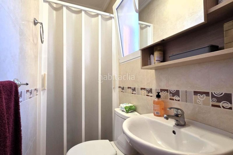 Foto 2b0eb20c-711f-451b-a0e2-d4165e56960f. Casa adossada a calle c. gotzone mora 36 a Parque Acuático - Sector 25 Torrevieja