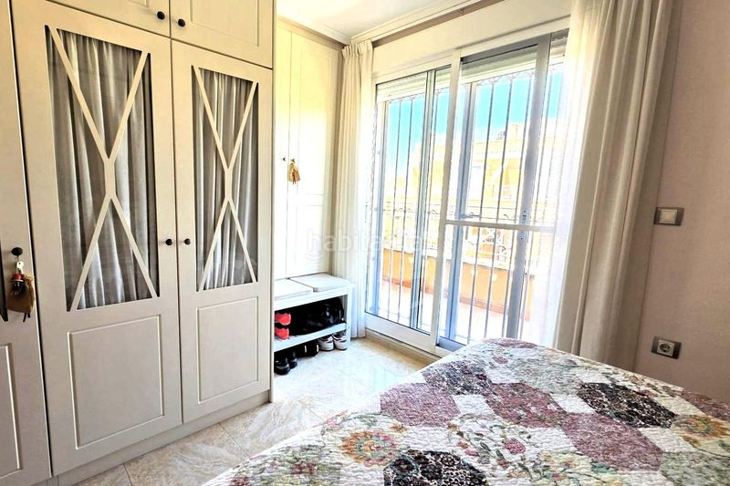 Foto fb93e7c9-7590-4b94-a5fc-cda1749b64af. Casa adossada a calle c. gotzone mora 36 a Parque Acuático - Sector 25 Torrevieja