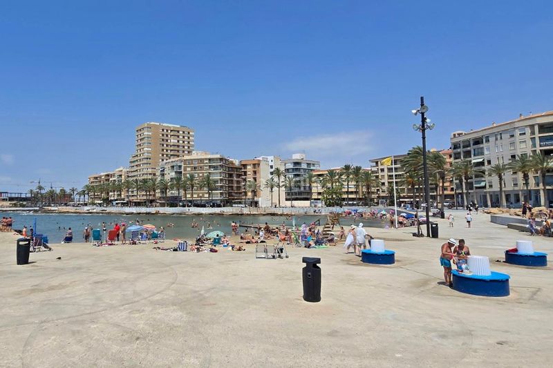 Foto 08c09230-7e8b-4366-bf23-848840683af0. Apartament a calle c. moriones 27 a Las Piscinas Naturales Torrevieja