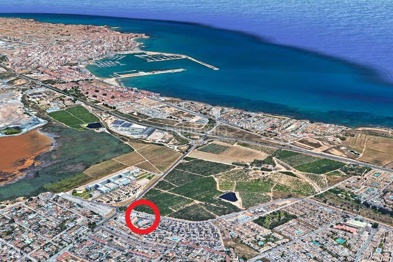 Foto 225d9781-4a55-401e-99b0-73b3a1a0aa8e. Casa adossada a calle c. teide 2 - 72 a Los Balcones-Los Altos Torrevieja