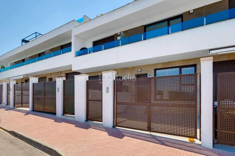 Foto c6e8672f-7107-4e4f-b053-08f1f79f42c5. Casa adossada a calle c. teide 2 - 72 a Los Balcones-Los Altos Torrevieja