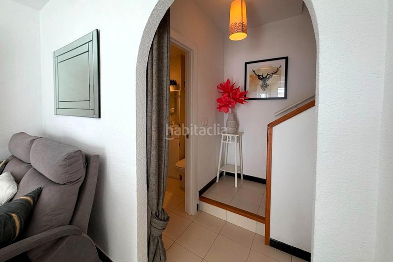 Foto 10bbe87b-f95f-4f9c-a878-9f316a38d0f0. Casa adossada a calle c aquiles 2 a Torreblanca Torrevieja