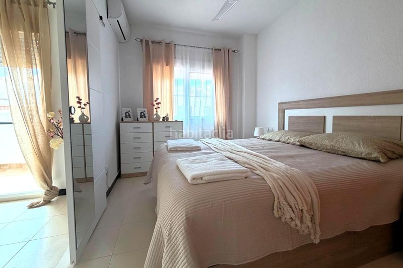 Foto 5e691880-4919-4171-a53a-b683ba0dee13. Casa adossada a calle c aquiles 2 a Torreblanca Torrevieja