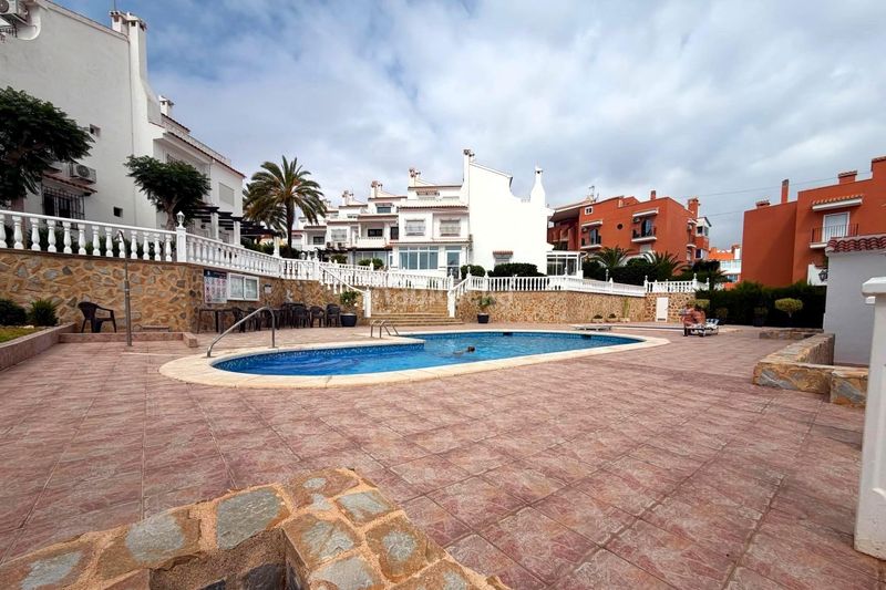 Foto 5eb313b6-7c3c-412c-8832-a7c019e396b8. Casa adossada a calle c aquiles 2 a Torreblanca Torrevieja
