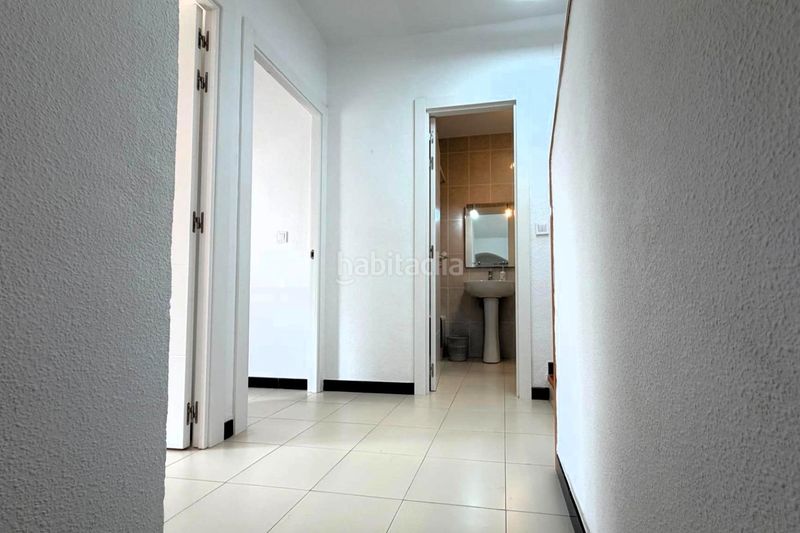 Foto a0d50033-ed57-467d-a427-625f94a169a9. Casa adossada a calle c aquiles 2 a Torreblanca Torrevieja