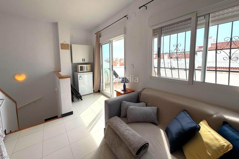 Foto a763f2a2-3ca8-467b-9a7b-bc4ead0314c9. Casa adossada a calle c aquiles 2 a Torreblanca Torrevieja
