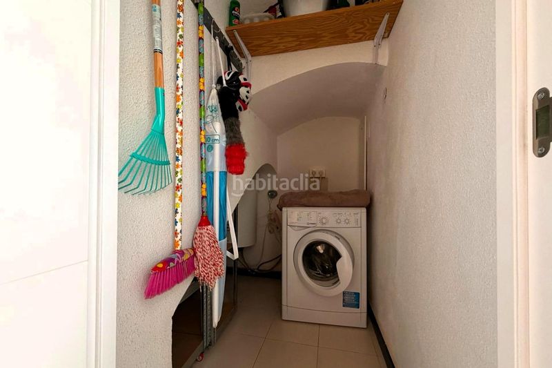 Foto b25e36f7-296f-43ef-bd90-aaa9c096543a. Casa adossada a calle c aquiles 2 a Torreblanca Torrevieja