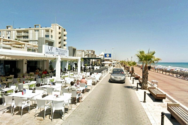 Foto d491e5fb-92e6-466e-80e0-032dfc937d69. Casa adossada a calle c aquiles 2 a Torreblanca Torrevieja