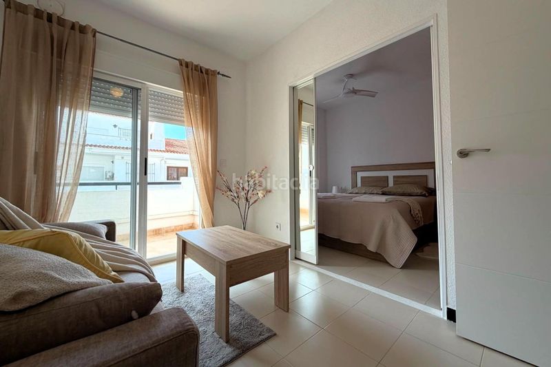 Foto ee31f3b8-e6ed-45f4-b441-4f71d8f5e3d5. Casa adossada a calle c aquiles 2 a Torreblanca Torrevieja