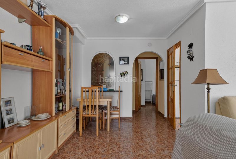 Foto 283b8ece-01b1-4e06-9a2b-3ddf5a066ad8. Casa adossada a calle c. pilar lorengar 49 a Zona Carrefour - Urbanizaciones Torrevieja