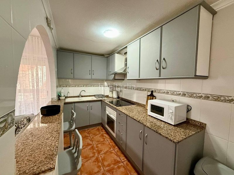 Foto 3a4676f7-4f10-4f7d-967d-664e860f2541. Apartament amb calefacció a Las Piscinas Naturales Torrevieja