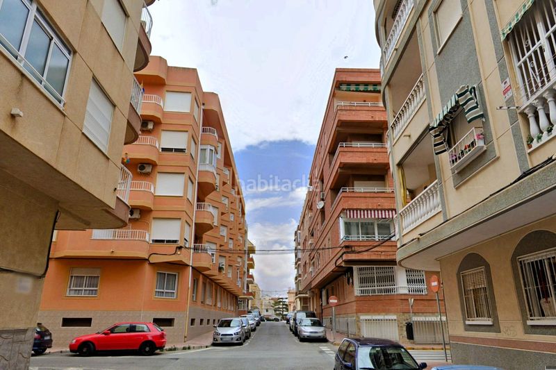 Foto 2125d8bf-bd6a-4526-83de-fcf688ae19f5. Àtic a calle c. suecia 14 a Zona Playa de los Locos Torrevieja