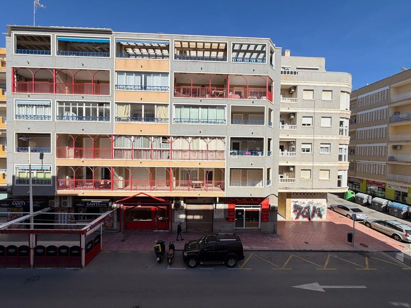 Foto 9cdf95dc-aae5-4b20-a1cd-d7f08291aa3c. Apartament a calle c. goleta 5 a Zona Playa del Cura Torrevieja